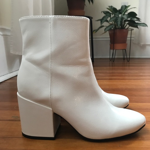 Urban Outfitters Shoes - Urban Outfitters Margot patent bootie